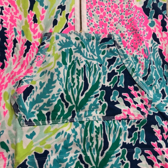 ❌SOLD❌Lilly Pulitzer Skipper Popover - Picture 4 of 7